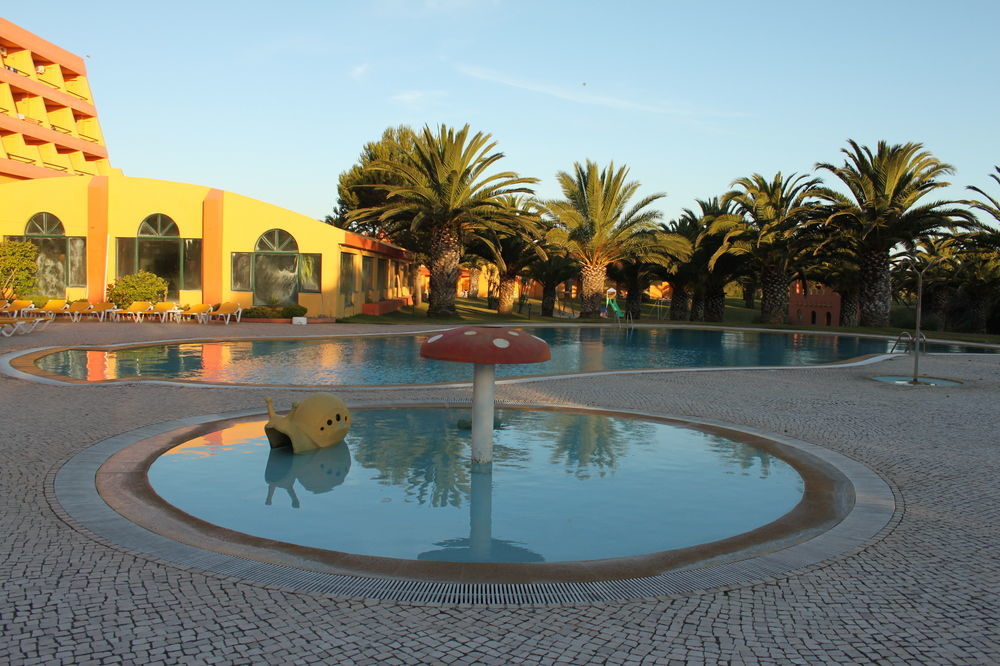 Mh Atlantico Hotel Atouguia Da Baleia Exterior photo